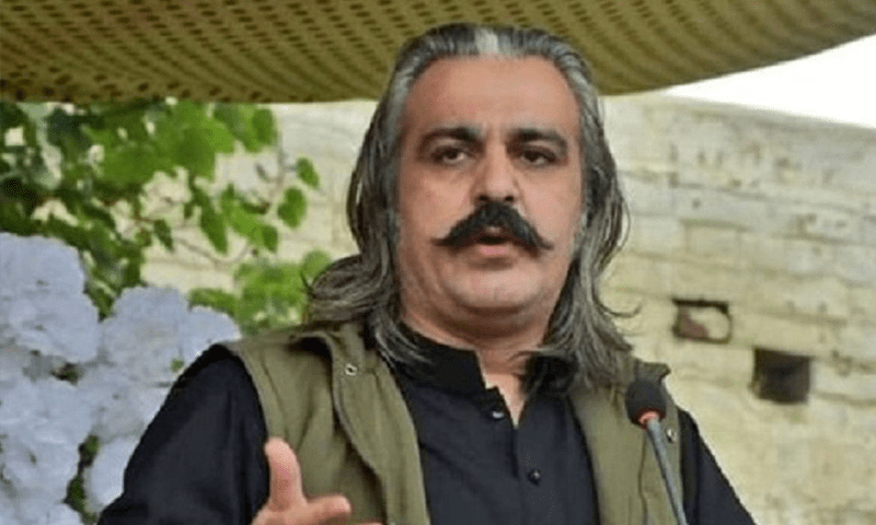 12205018326a940 gandapur